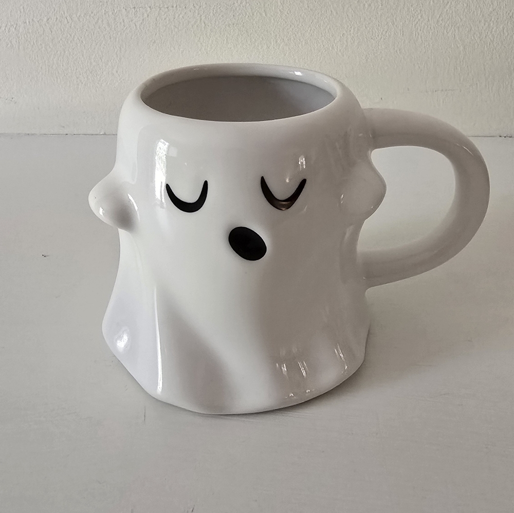 Spritz Ghost Mug – White Ceramic Halloween Coffee Cup